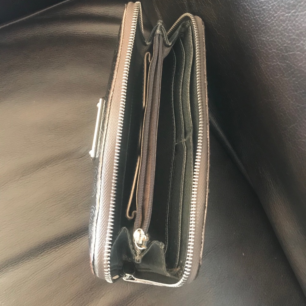 Wallet - Picture 2 of 2